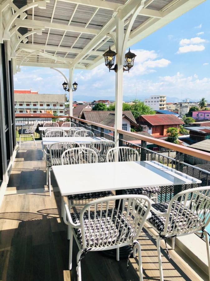 Huern Kan Thong Hotel Phrae Extérieur photo